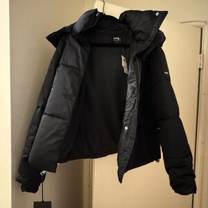 Abercrombie & Fitch Black Puffer Jacket Minimalist Athleisure Streetwear